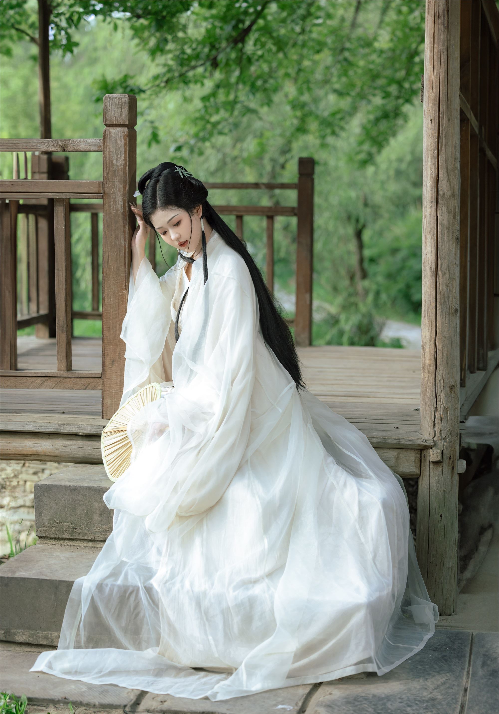 YITUYU艺图语 2025.01.26 夏日的风 若韵